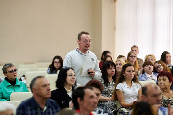 Евгений Геншафт. В Витебске обсудили методики сохранения психического здоровья. Фото Андрея Таволжанского