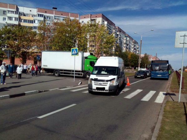 В Витебске маршрутка сбила школьника на велосипеде