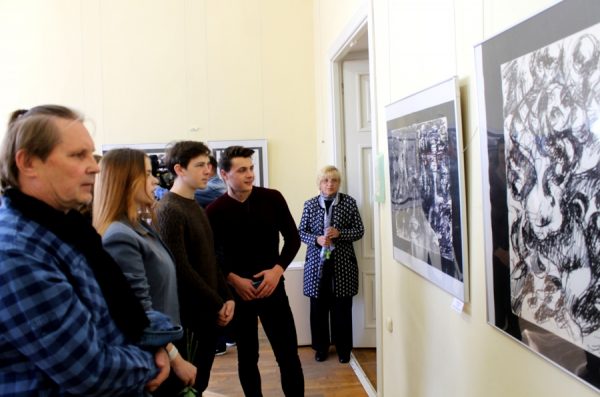 Выставка в честь прославленного художника Александра Соловьёва открылась в Витебске. Фото Юрия Шепелева