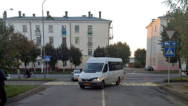 В Орше маршрутка задавила пешехода на переходе. Фото ГАИ