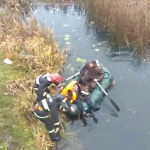 В Толочине едва не погиб рыбак — у него утонула лодка. Видео