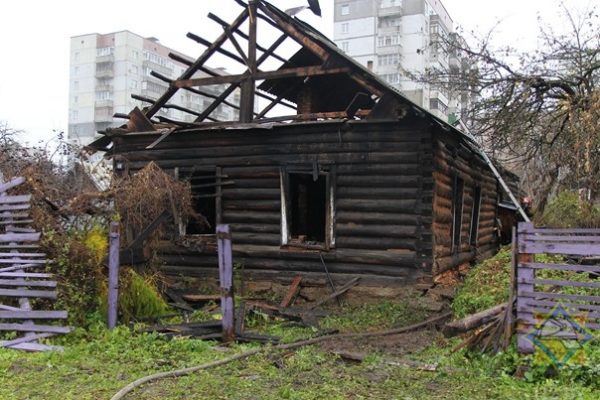 Трое бездомных сгорели в частном доме на Клинической улице в Витебске. Фото МЧС