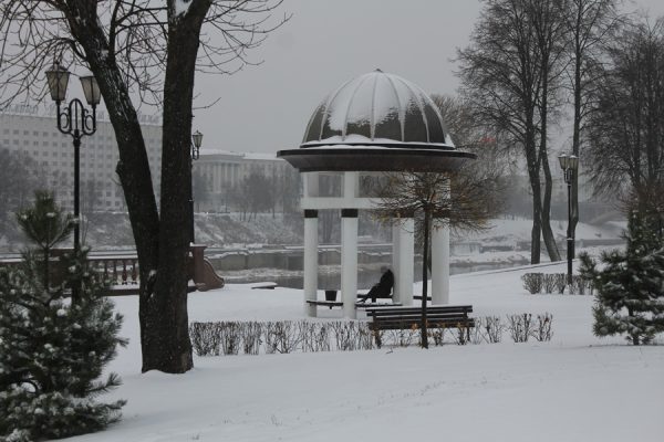 Ноябрьский снегопад в Витебске. Фото Юрия Шепелева