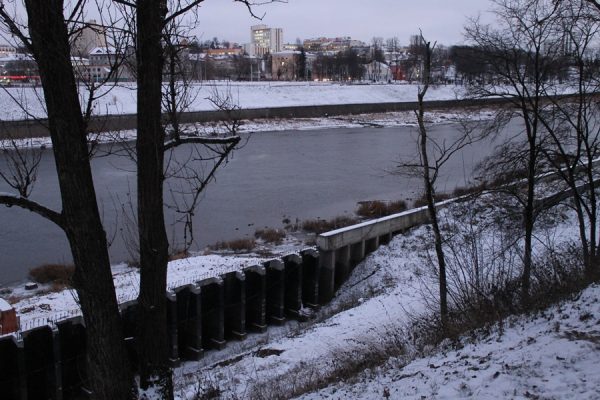 В Витебске зашили набережную на правом берегу Двины. Фото Юрия Шепелева