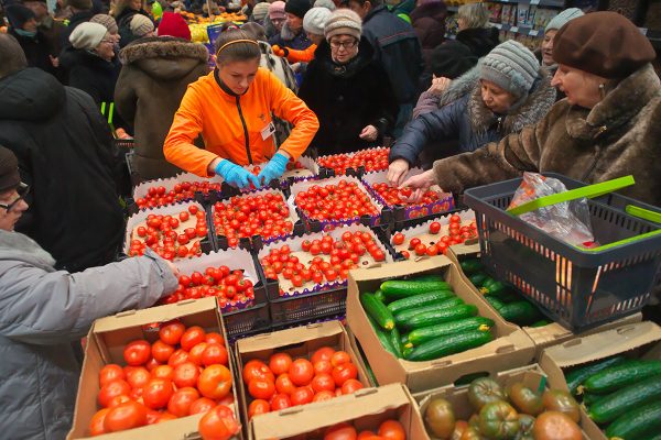 Гипермаркет «Гиппо» открылся в Витебске в канун Рождества. Фото Сергея Серебро