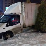 Пьяный водитель на грузовике удирал от ГАИ и едва не протаранил банк на Московском проспекте в Витебске