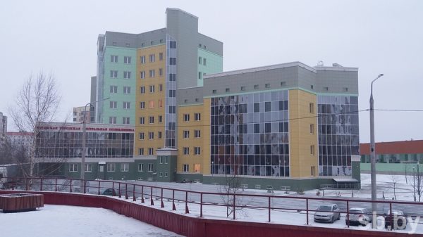Поликлиника в микрорайоне Юг-7А Витебска. Фото Елены Бегуновой / .sb.by