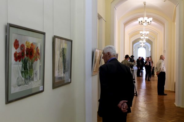 Выставка полупрозрачной акварели Светланы Врублевской «Aquatoria.2019» открылась в Витебске. Фото Юрия Шепелева