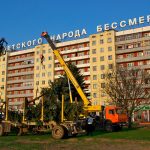 Ровно десять лет прошло с уничтожения сквера на площади Победы в Витебске. Как это было и к чему привело?