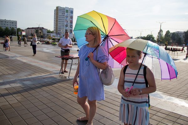 На площади Победы 21 июня торжественно открыли фан-зону для болельщиков II Европейских игр. Фото Игоря Матвеева