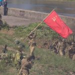 Штурм моста через Двину в 1944-м воссоздали реконструкторы в Витебске. Фоторепортаж