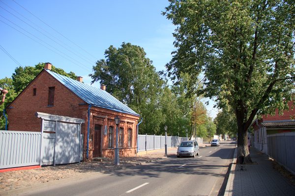 В Витебске на Покровской улице, на которой расположен Дом-музей Марка Шагала, сделали реконструкцию. Фото Игоря Матвеева