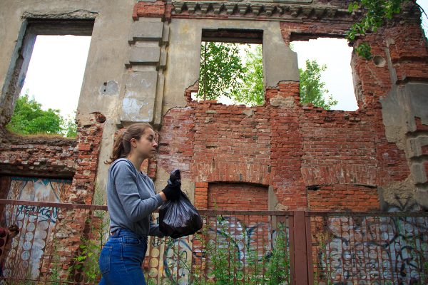 Развалины хасидской синагоги, которую, возможно, посещала семья Шагалов, убрали волонтеры. Фото Игоря Матвеева