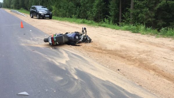 Байкер сбил двух женщин в Полоцком районе, все трое в больнице. Фото ГАИ