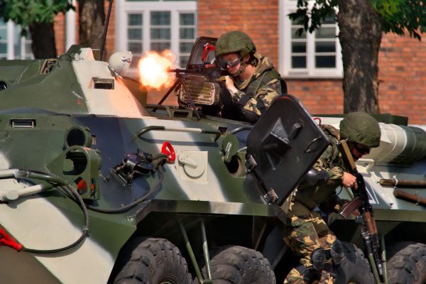 Празднование Дня десантника в 103-й отдельной гвардейской воздушно-десантной бригаде в Витебске. Фото Сергея Серебро