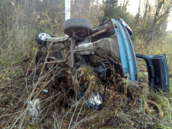 Один человек погиб и двое ранено в результате лобового столкновения легковушек в Витебском районе. Фото ГАИ