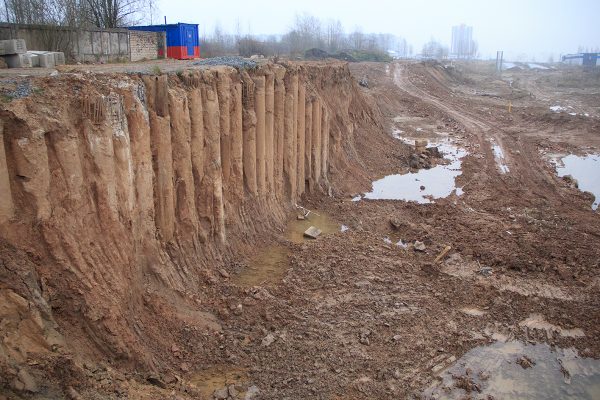 Строительство продолжения проспекта Строителей до Билево. Фото Игоря Матвеева