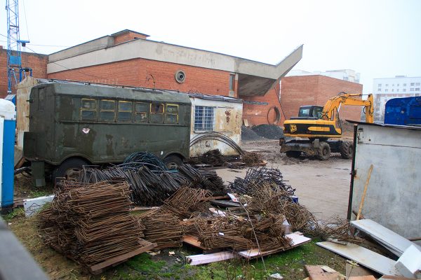 В Витебске началась реконструкция кинотеатра “Бригантина”. Фото Игоря Матвеева