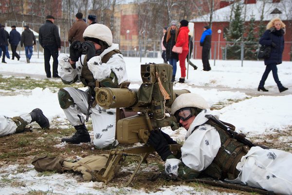 Витебские десантники празднуют 75-летие 103 ОВДБР. Фото Игоря Матвеева