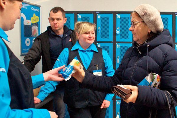 открытия супермаркета «Санта» в Витебске на Московском проспекте. Фото Сергея Серебро