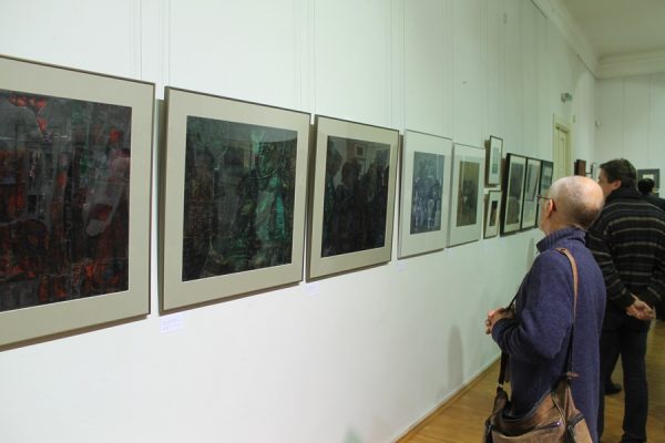 В Витебске открылась совместная выставка Геннадия и Ираиды Шутовых. Фото Юрия Шепелева