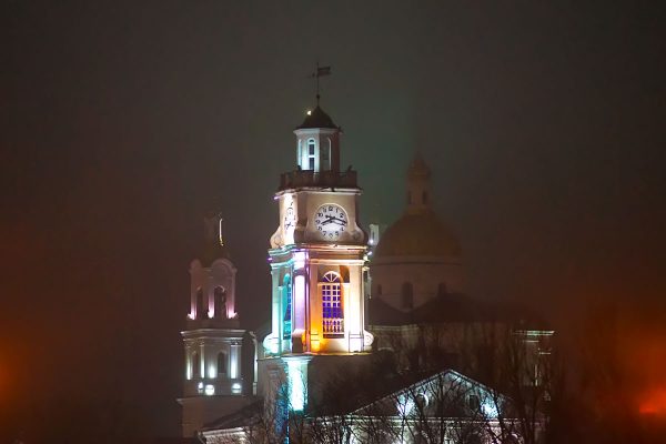 Витебск прощался с фестивалем январским дождем. Фото Сергея Серебро