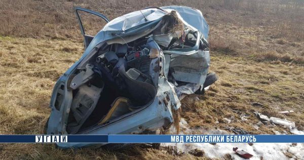 24-летняя девушка погибла в ДТП в Островецком районе — ее «Citroen Xsara Picasso» вынесло на встречку. Фото ГАИ