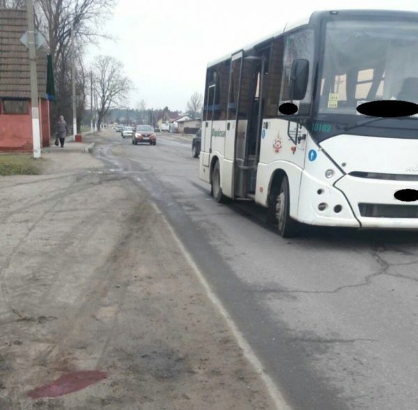 Девочка попала под автобус в Полоцке, она в больнице. Фото ГАИ