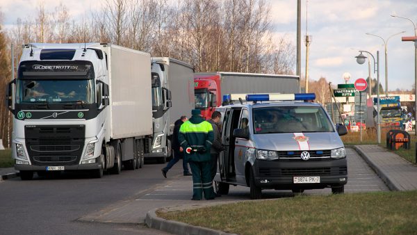 Санитарно-карантинный пункт на белорусско-российской границе в Лиозненском районе. Фото Сергея Серебро