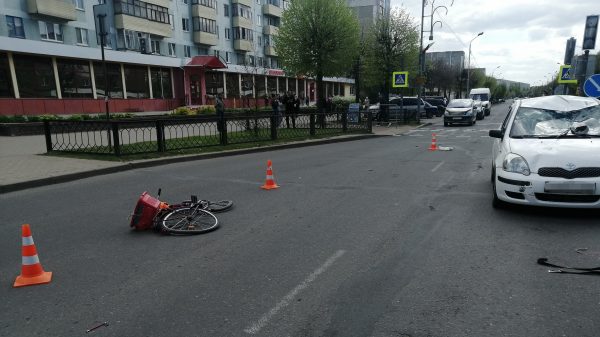 В Новополоцке на пешеходном переходе сбили велосипедиста. Фото ГАИ