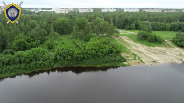 Место на Двине, где было обнаружено тело девушки. Фото СК