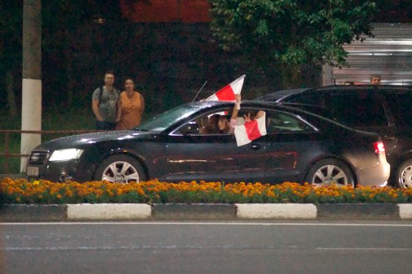 Произвольные задержания горожан милицией продолжаются в Витебске второй день. Фото Сергея Серебро