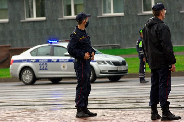 Не только женский марш — протестующие опять прошлись по Витебску. Фото Сергея Серебро