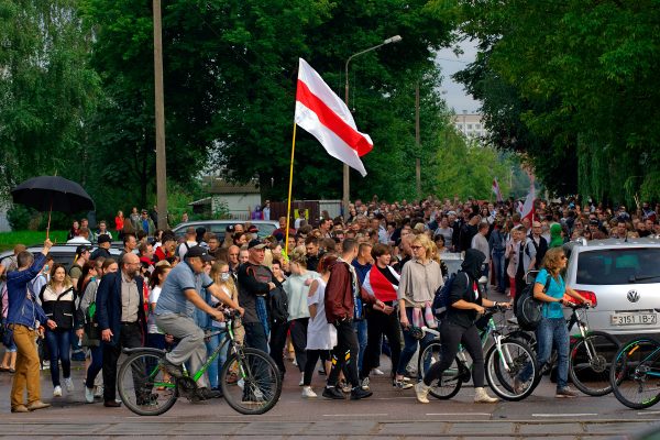 Не только женский марш — протестующие опять прошлись по Витебску. Фото Сергея Серебро