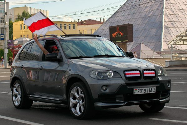 Мирные протесты не утихают в Витебске — от площади Свободы до площади Победы. Фото Сергея Серебро