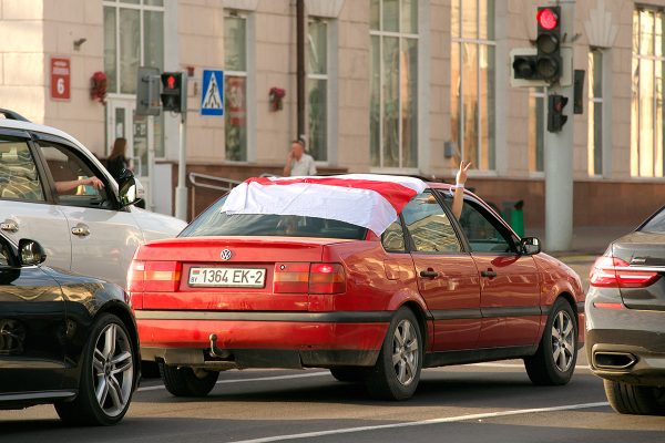 Мирные протесты не утихают в Витебске — от площади Свободы до площади Победы. Фото Сергея Серебро