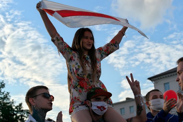 Мирные протесты не утихают в Витебске — от площади Свободы до площади Победы. Фото Сергея Серебро