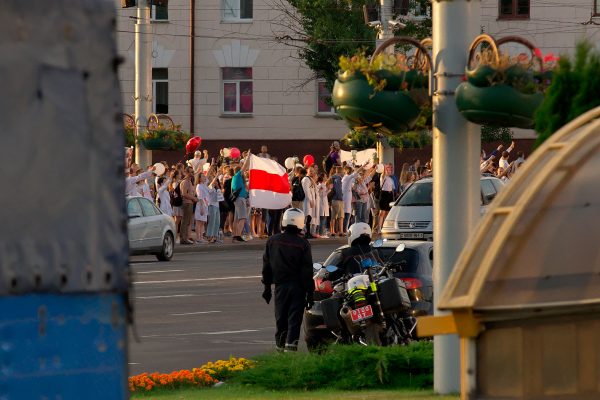 Мирные протесты не утихают в Витебске — от площади Свободы до площади Победы. Фото Сергея Серебро