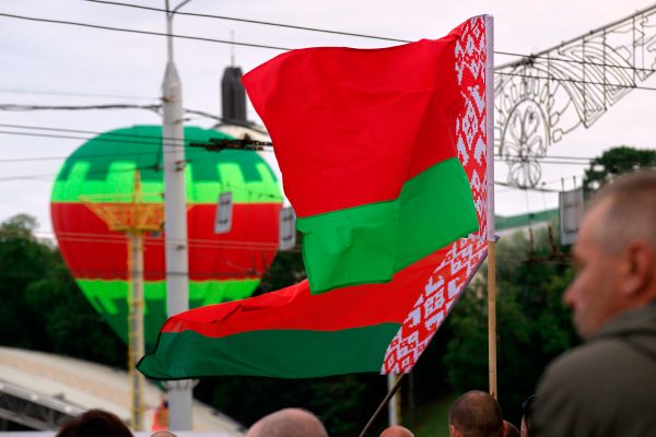 В Витебске прошла провластная акция «Беларусь — это мы», на которую собрали несколько тысяч человек. Фото Сергея Серебро