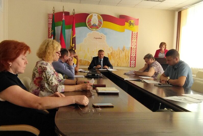 Заседание антикоррупционной комиссии. Фото Городокского райисполкома