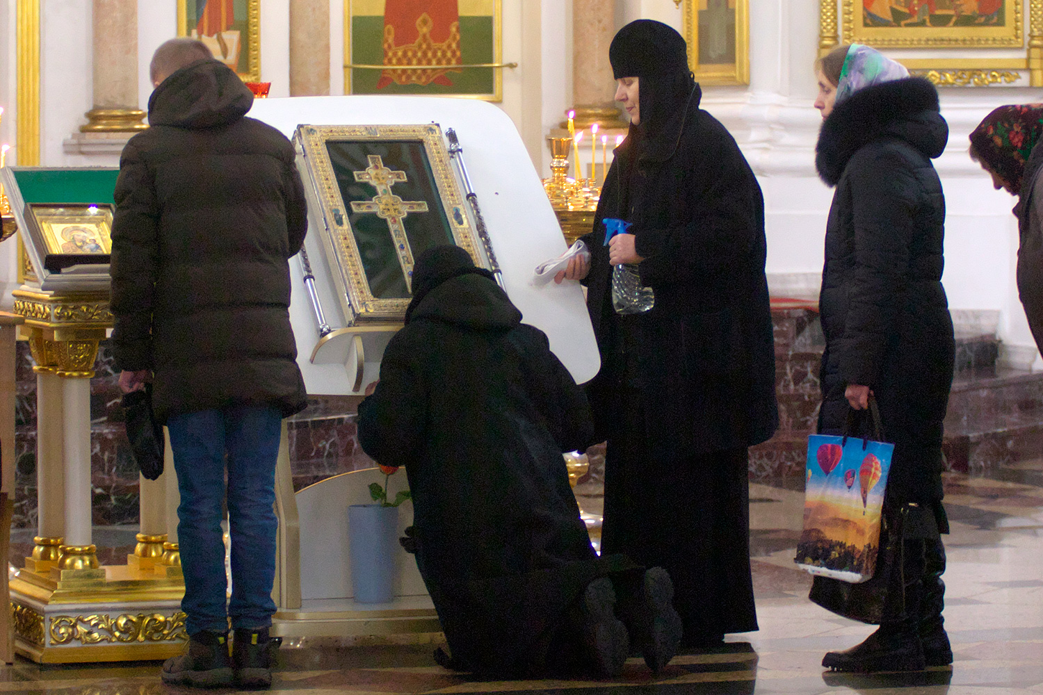 Крест святой Евфросинии Полоцкой уже в Витебске. Фото Сергея Серебро