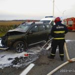 В Витебске в ДТП попали двое пожилых людей — легковушка влетела под самосвал. Видео