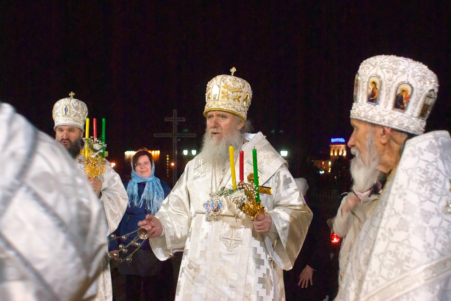 Праздничного Пасхального богослужения в Свято-Успенском кафедральном соборе Витебска. Фото Сергея Серебро