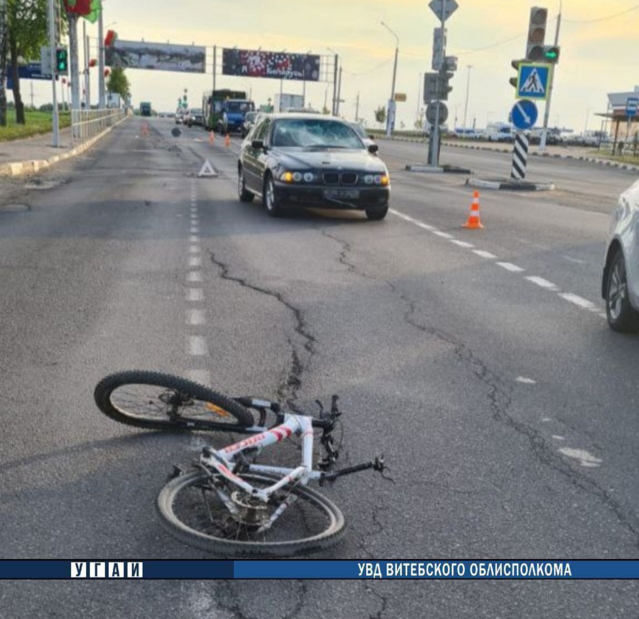 Подросток на велосипеде попал под «BMW» в Витебске, мальчик в больнице. Фото ГАИ
