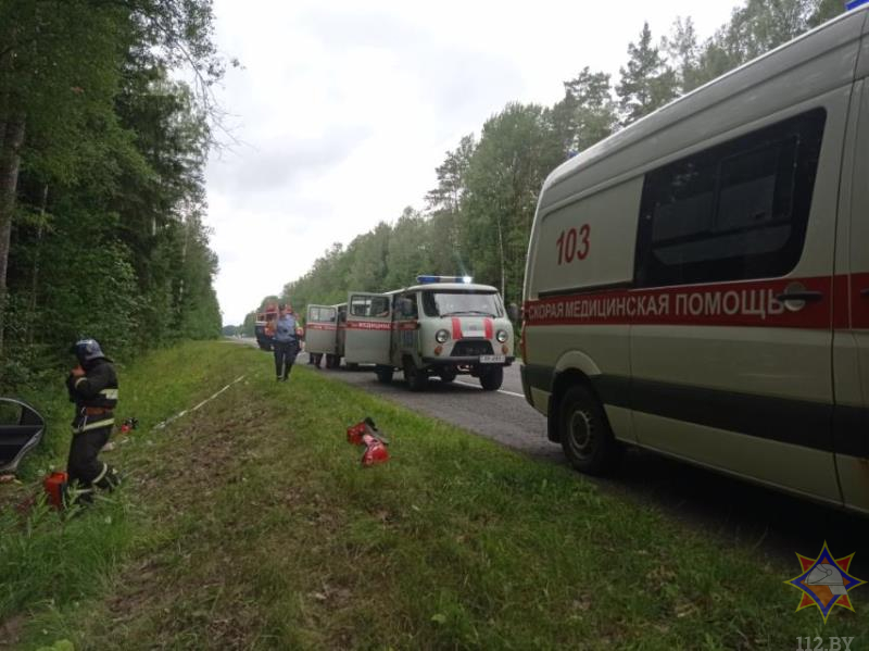 Пять человек пострадали в ДТП в Лепельском районе. Фото МЧС
