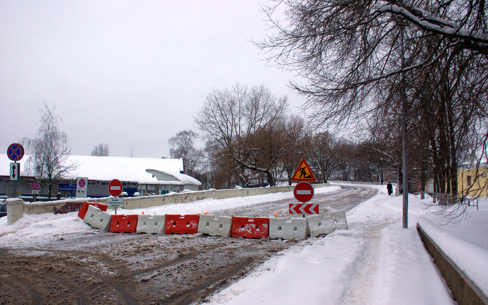 Путепровод Металлистов в Витебске уже закрыт на ремонт.  Фото Сергея Серебро