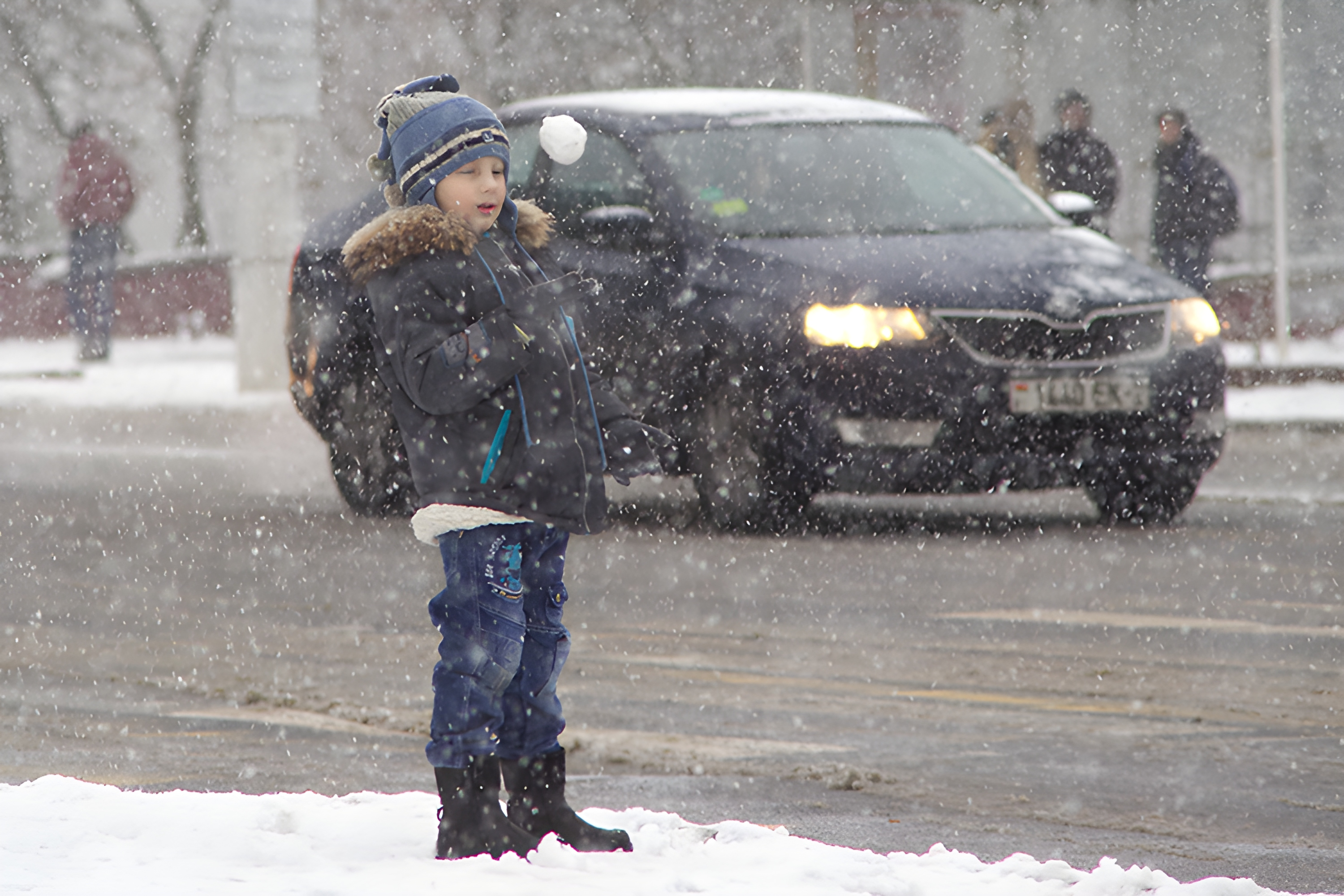 15 градусов мороза и 16 сантиметров снега — в Витебске установилась настоящая зимняя погода