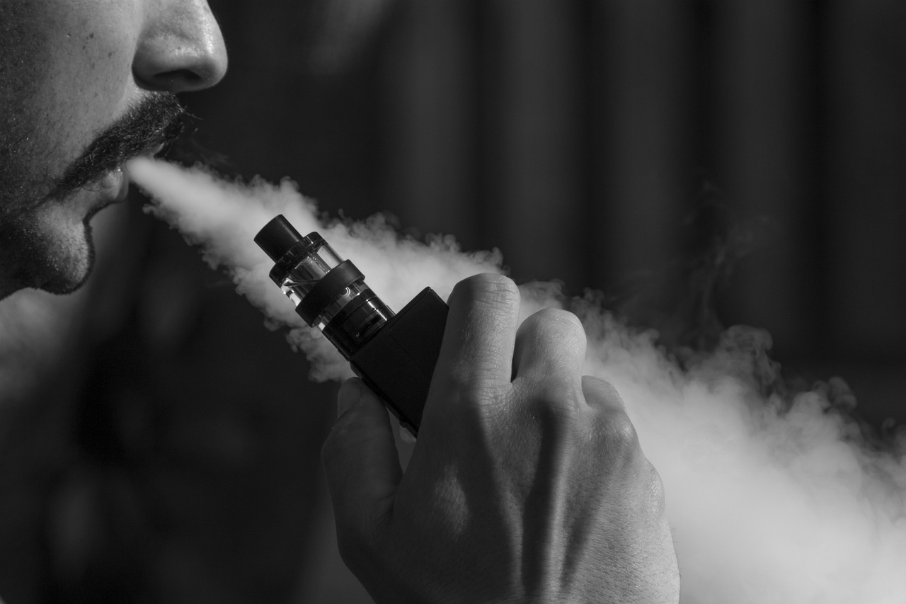 Более 90% электронных сигарет и расходников к ним в Витебской области продаются с нарушениями