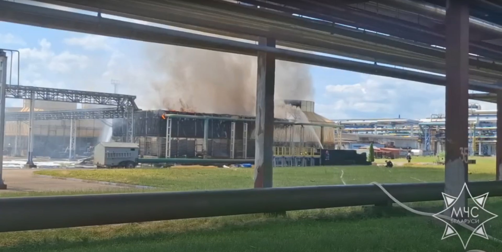 Пожар произошел на «Нафтане» в Новополоцке, пострадал один человек