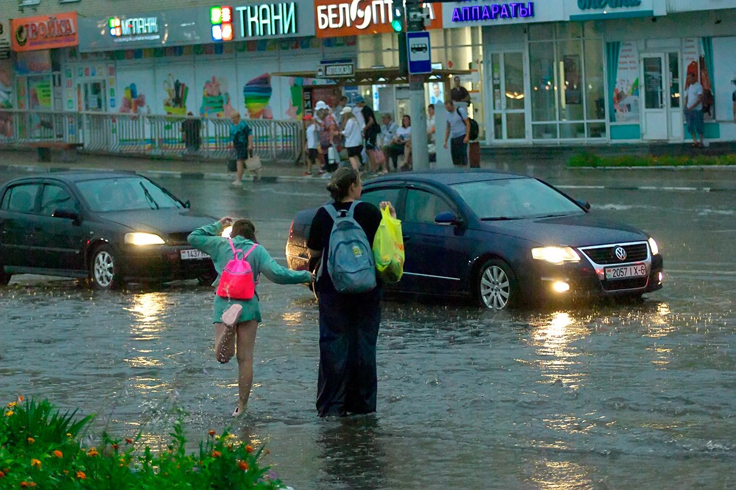 Тропический ливень вызвал потоп в Витебске. Фото Сергея Серебро